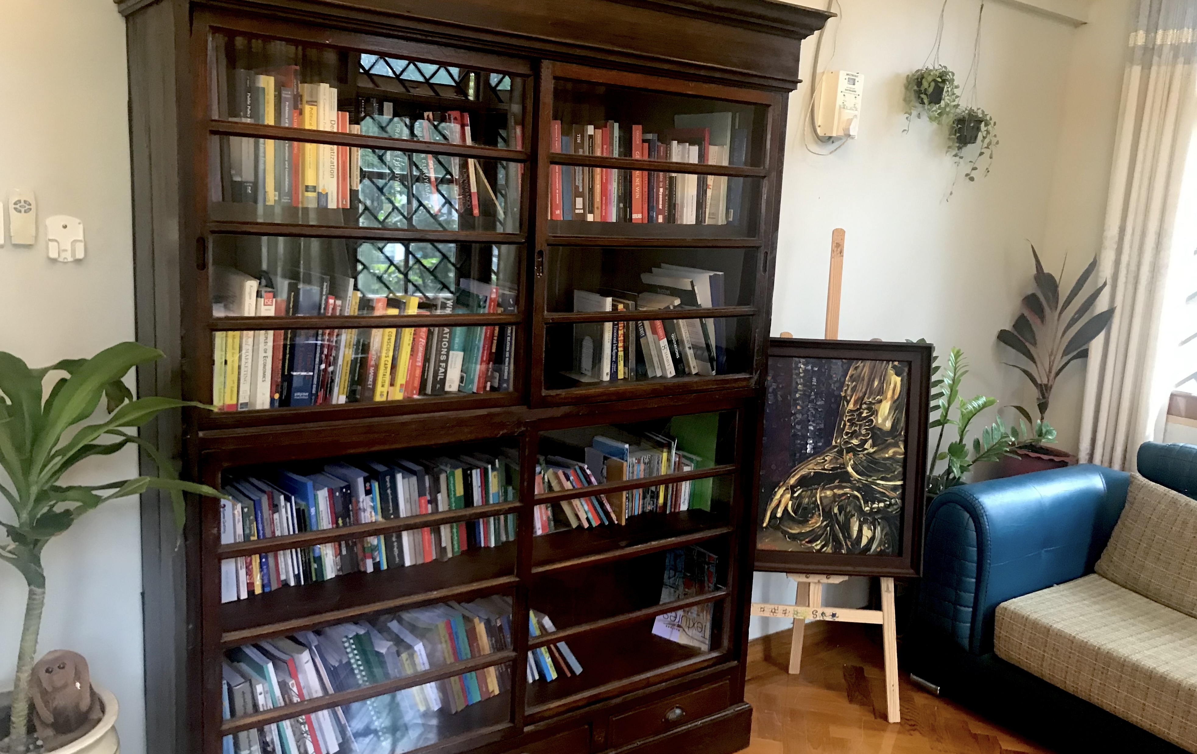bookshelf